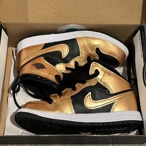 Toddler size 10  Nike Jordan AJ Mid SE Gold and Black